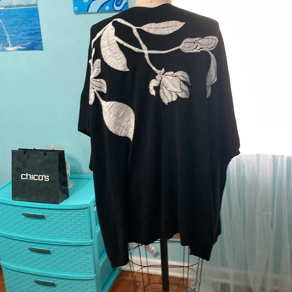Chico’s Embroidered Ruana - Picture 3 of 8
